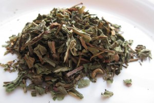 dried dandelion leaves 300x201 Dandelion Tea