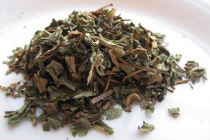 dried dandelion leaves 300x201 Dandelion Tea